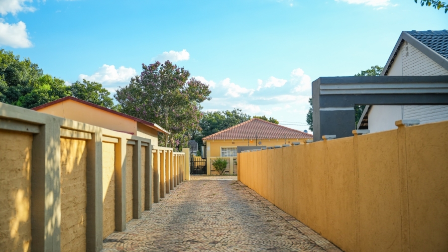 2 Bedroom Property for Sale in Flamwood North West
